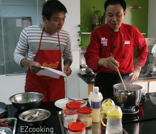 EZcooking_LYC bun ca