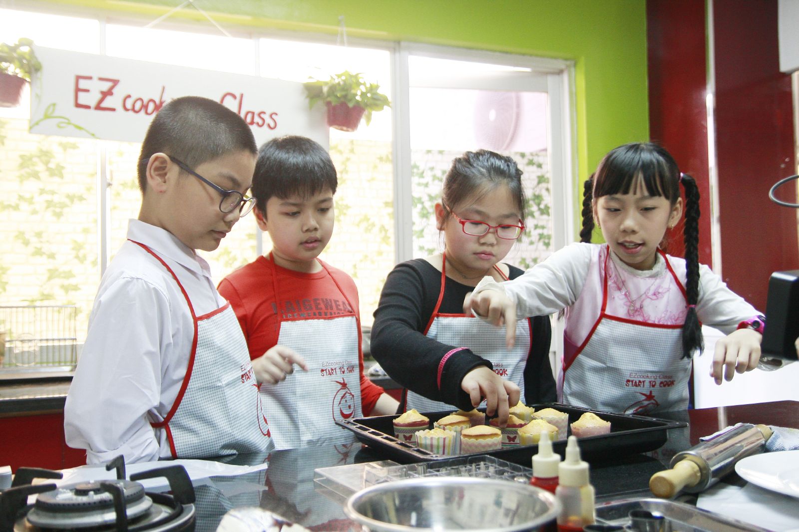 Lớp Học Làm Bánh Cho Trẻ Em ở Hà Nội